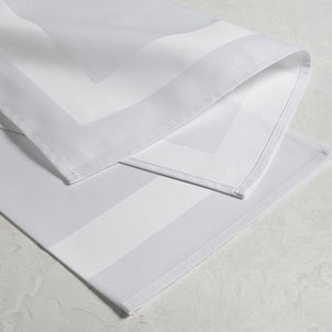 Carrara Napkins white